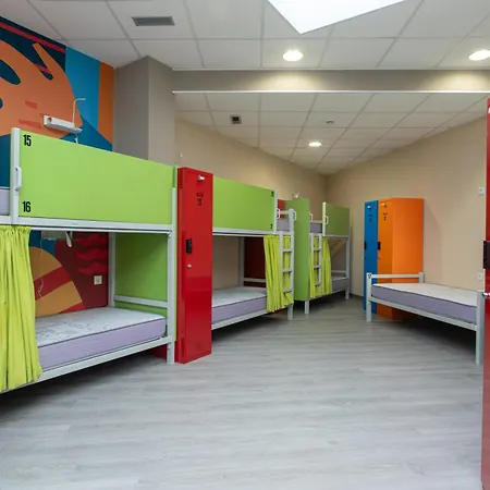Hotel Albergue Hostel Llanes *