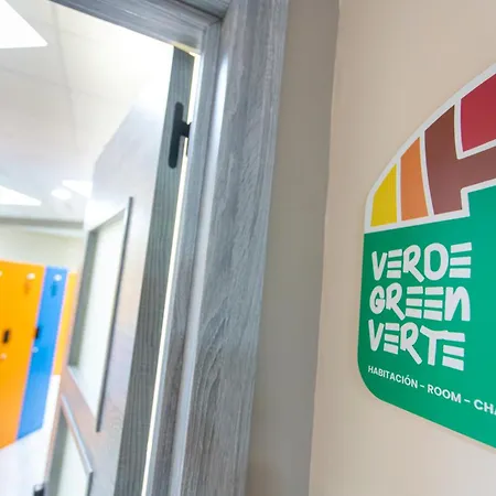 Llanes Hostel ホテル