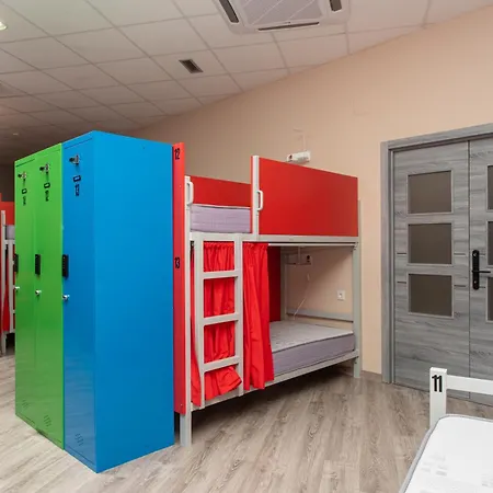 Hotel Albergue Hostel Llanes *