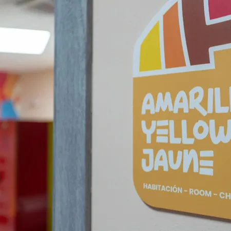 酒店 Llanes Hostel *